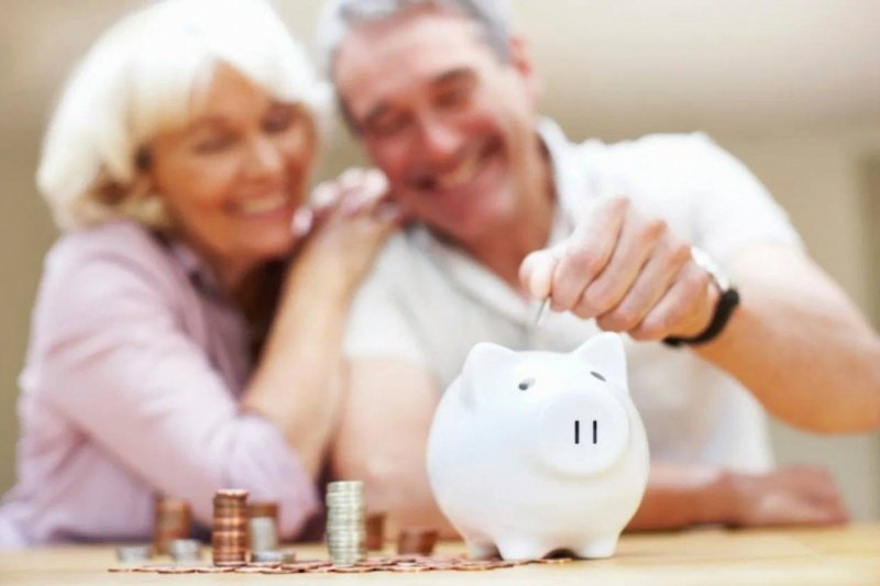 Practical Tips for Saving Money Every Month to Boost Your Financial Health